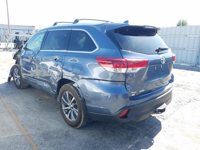 Photo 2 VIN: 5TDJZRFH4KS921682 - TOYOTA HIGHLANDER 