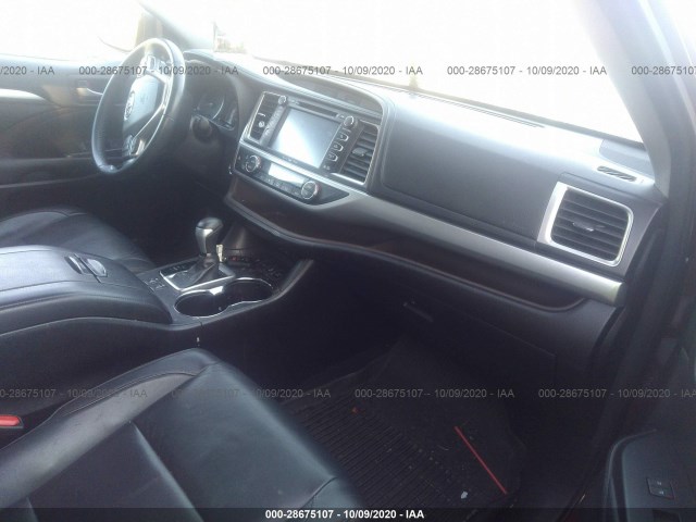 Photo 4 VIN: 5TDJZRFH5HS372826 - TOYOTA HIGHLANDER 