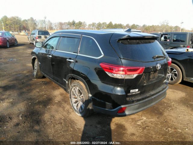 Photo 2 VIN: 5TDJZRFH5HS376360 - TOYOTA HIGHLANDER 