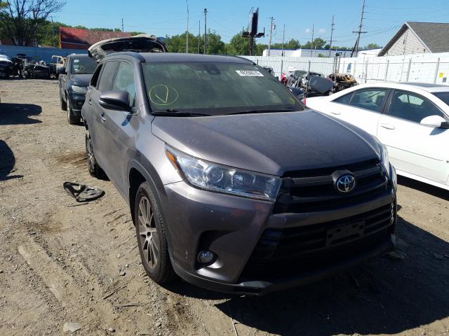 Photo 0 VIN: 5TDJZRFH5HS392428 - TOYOTA HIGHLANDER 