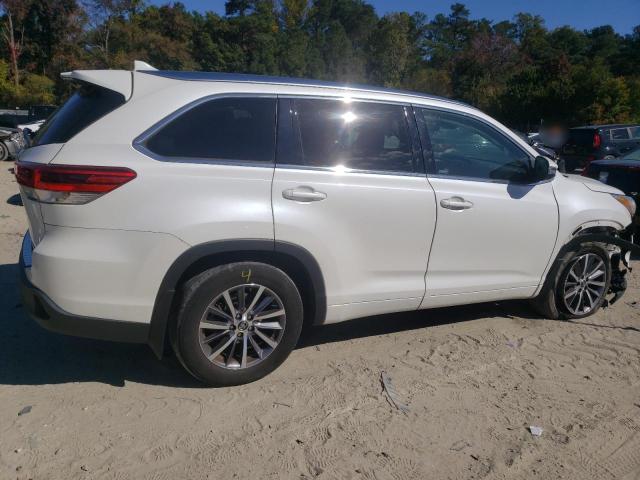 Photo 2 VIN: 5TDJZRFH5HS428182 - TOYOTA HIGHLANDER 