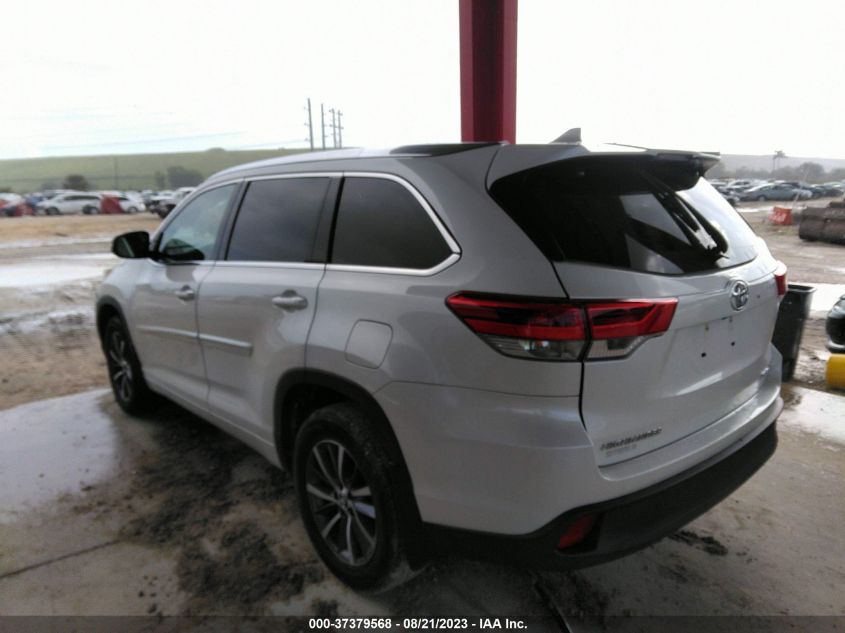 Photo 2 VIN: 5TDJZRFH5HS516777 - TOYOTA HIGHLANDER 