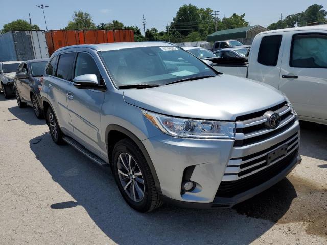 Photo 3 VIN: 5TDJZRFH5JS548389 - TOYOTA HIGHLANDER 