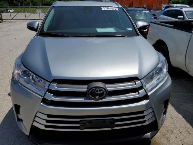 Photo 4 VIN: 5TDJZRFH5JS548389 - TOYOTA HIGHLANDER 