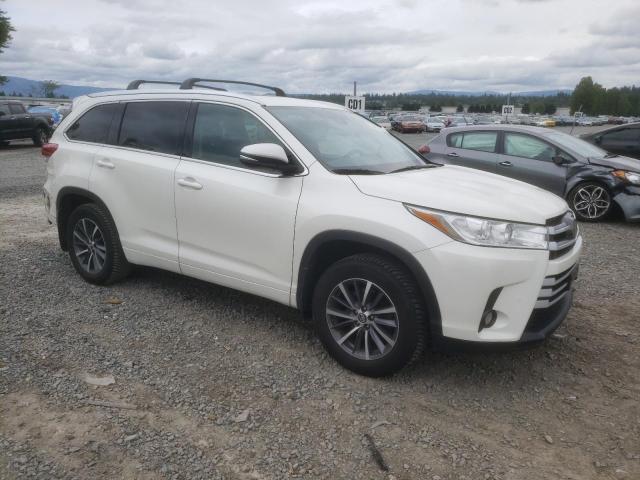 Photo 3 VIN: 5TDJZRFH5JS556167 - TOYOTA HIGHLANDER 