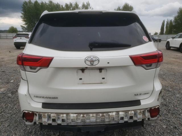 Photo 5 VIN: 5TDJZRFH5JS556167 - TOYOTA HIGHLANDER 