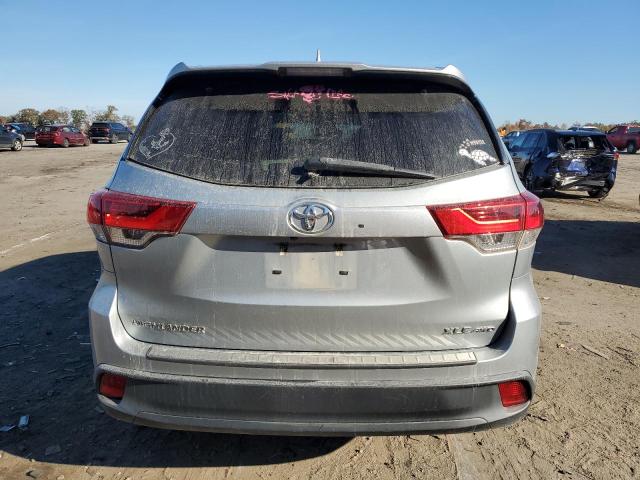 Photo 5 VIN: 5TDJZRFH5JS556363 - TOYOTA HIGHLANDER 