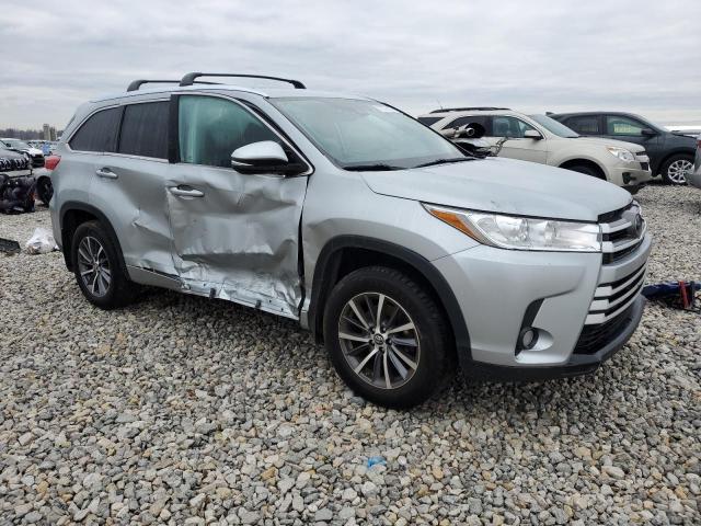 Photo 3 VIN: 5TDJZRFH5JS562339 - TOYOTA HIGHLANDER 