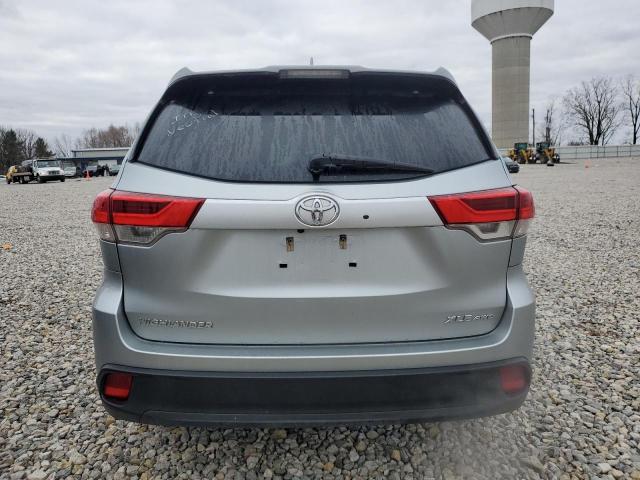 Photo 5 VIN: 5TDJZRFH5JS562339 - TOYOTA HIGHLANDER 