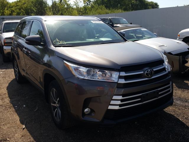 Photo 0 VIN: 5TDJZRFH5JS807236 - TOYOTA HIGHLANDER 