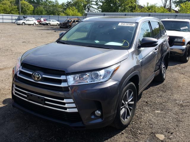 Photo 1 VIN: 5TDJZRFH5JS807236 - TOYOTA HIGHLANDER 