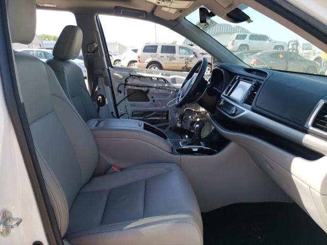 Photo 4 VIN: 5TDJZRFH5JS809276 - TOYOTA HIGHLANDER 