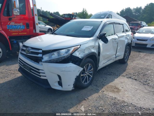 Photo 1 VIN: 5TDJZRFH5JS812761 - TOYOTA HIGHLANDER 