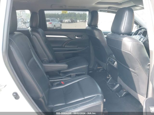 Photo 7 VIN: 5TDJZRFH5JS812761 - TOYOTA HIGHLANDER 