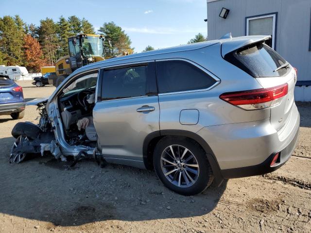 Photo 1 VIN: 5TDJZRFH5JS817748 - TOYOTA HIGHLANDER 