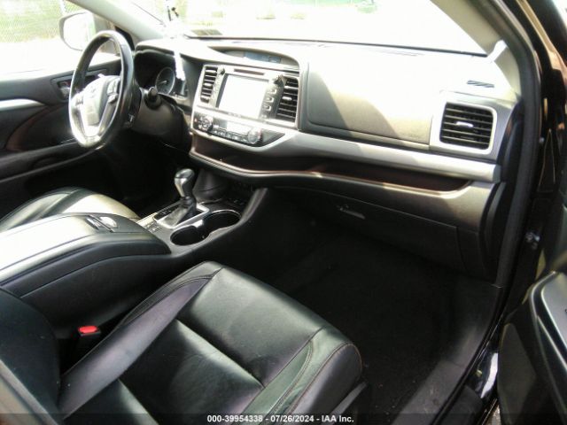 Photo 4 VIN: 5TDJZRFH5JS820813 - TOYOTA HIGHLANDER 