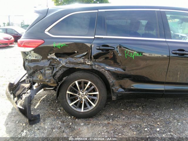 Photo 5 VIN: 5TDJZRFH5JS820813 - TOYOTA HIGHLANDER 