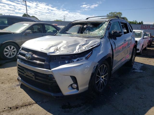 Photo 1 VIN: 5TDJZRFH5JS851639 - TOYOTA HIGHLANDER 