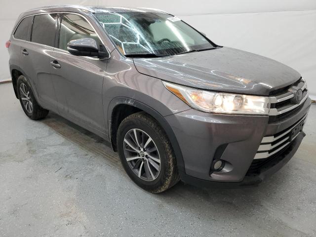 Photo 3 VIN: 5TDJZRFH5JS873298 - TOYOTA HIGHLANDER 