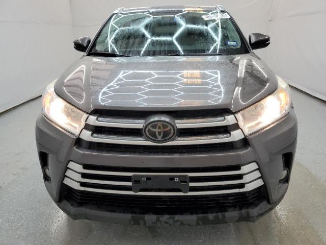 Photo 4 VIN: 5TDJZRFH5JS873298 - TOYOTA HIGHLANDER 