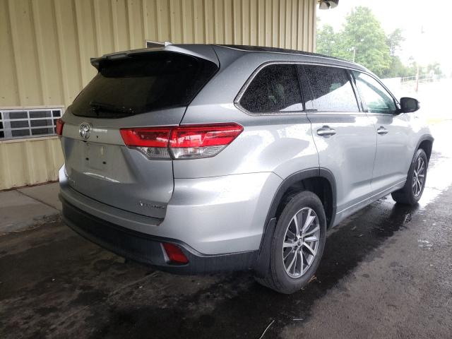 Photo 3 VIN: 5TDJZRFH5JS875035 - TOYOTA HIGHLANDER 