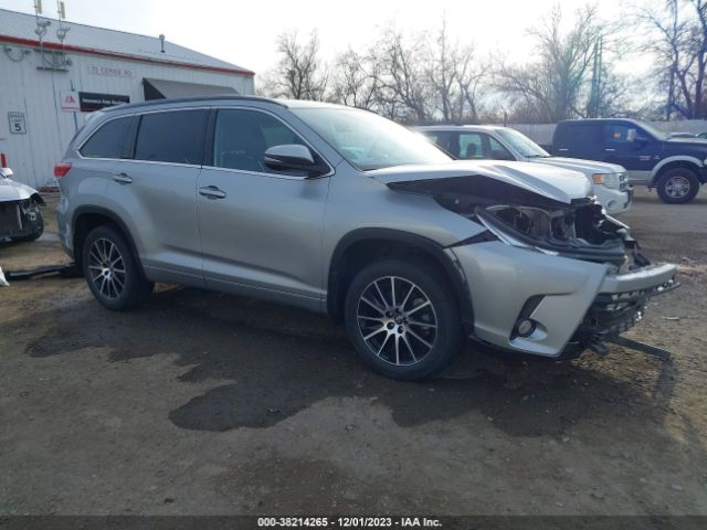 Photo 0 VIN: 5TDJZRFH5JS901360 - TOYOTA HIGHLANDER 