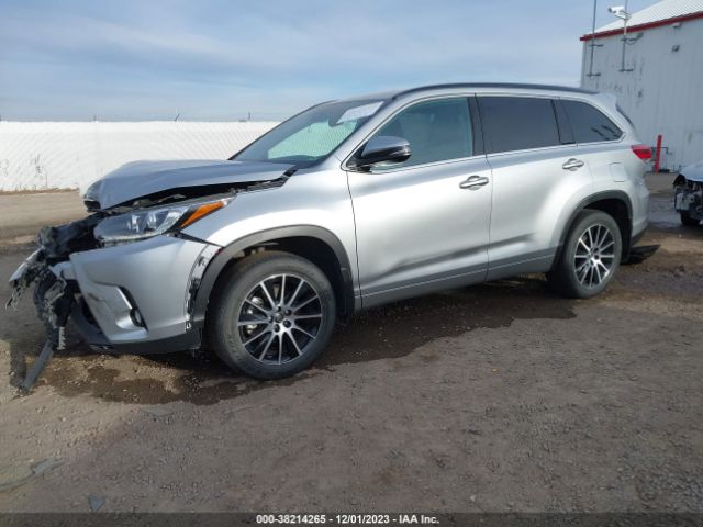 Photo 1 VIN: 5TDJZRFH5JS901360 - TOYOTA HIGHLANDER 