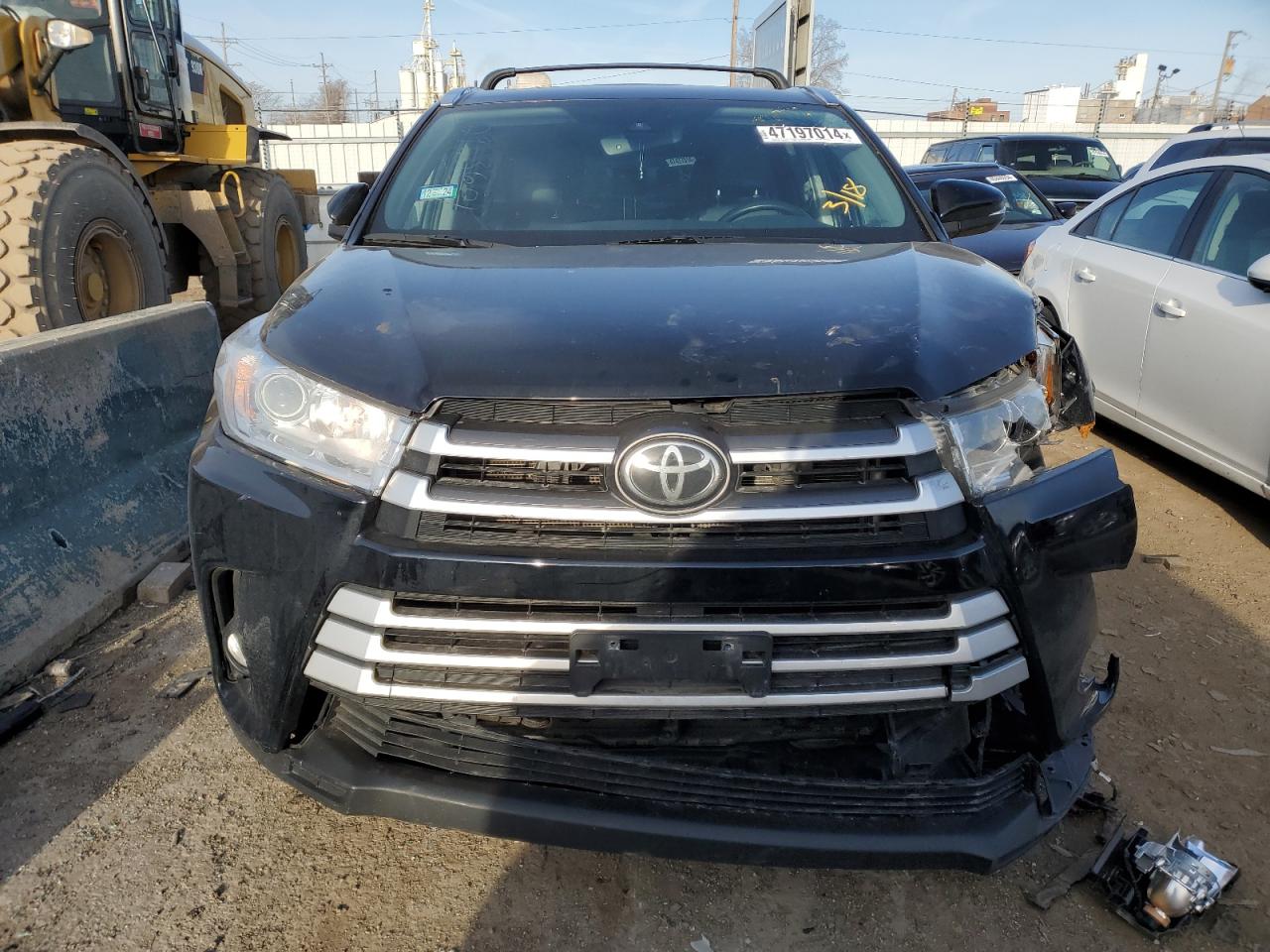 Photo 4 VIN: 5TDJZRFH5KS594046 - TOYOTA HIGHLANDER 