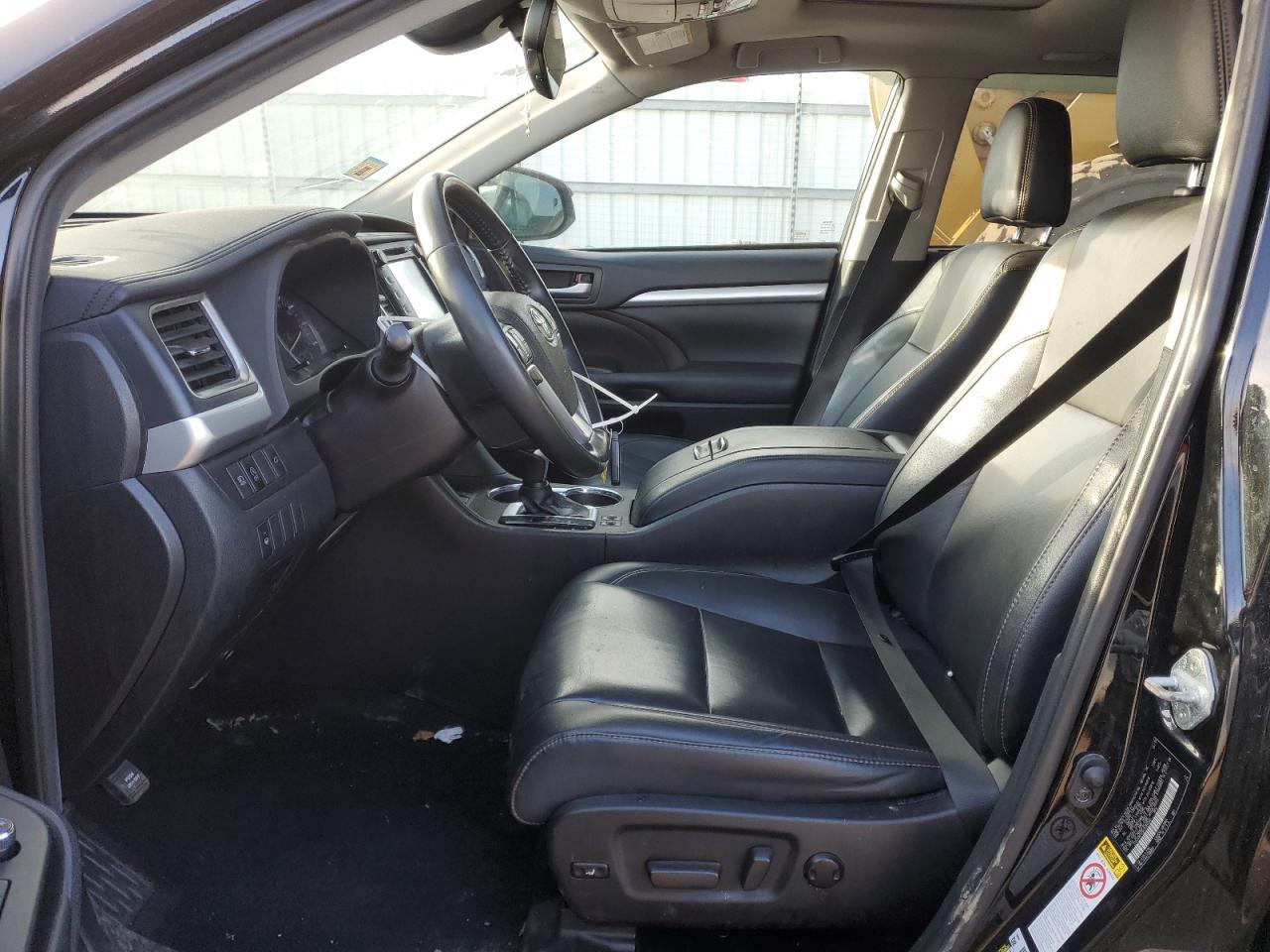 Photo 6 VIN: 5TDJZRFH5KS594046 - TOYOTA HIGHLANDER 