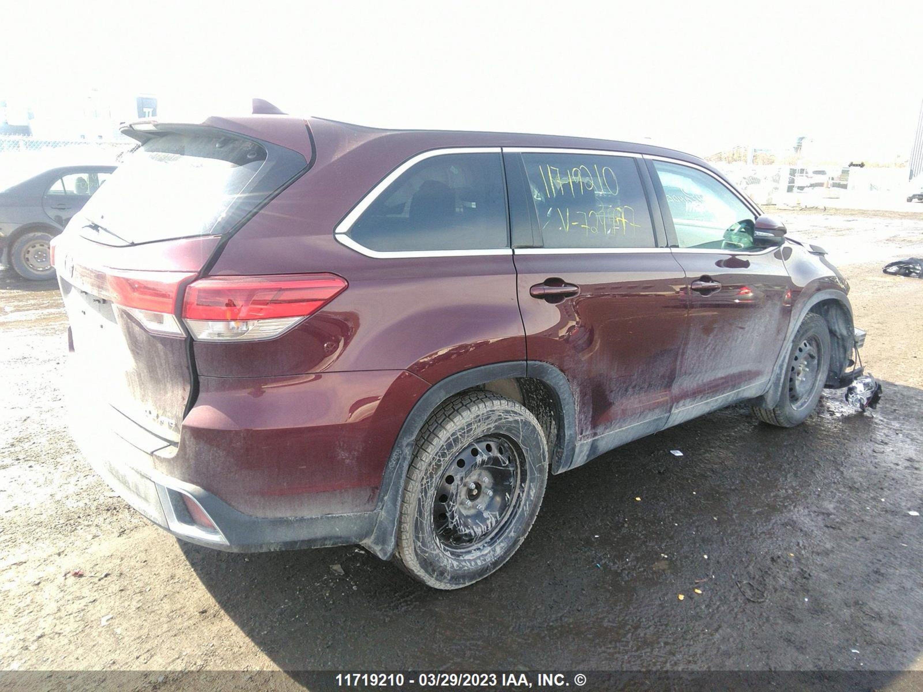 Photo 3 VIN: 5TDJZRFH5KS729977 - TOYOTA HIGHLANDER 