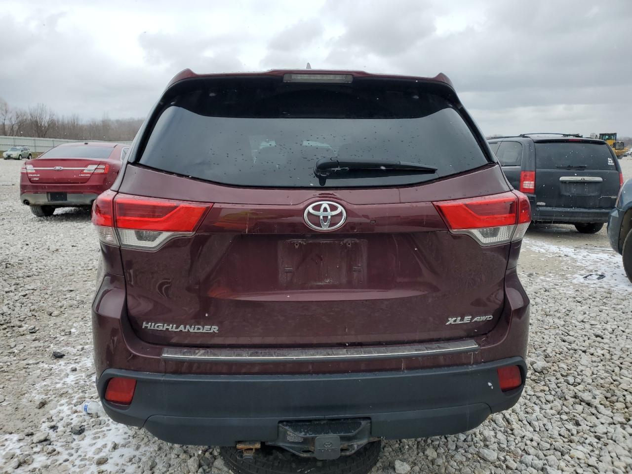 Photo 5 VIN: 5TDJZRFH5KS738520 - TOYOTA HIGHLANDER 