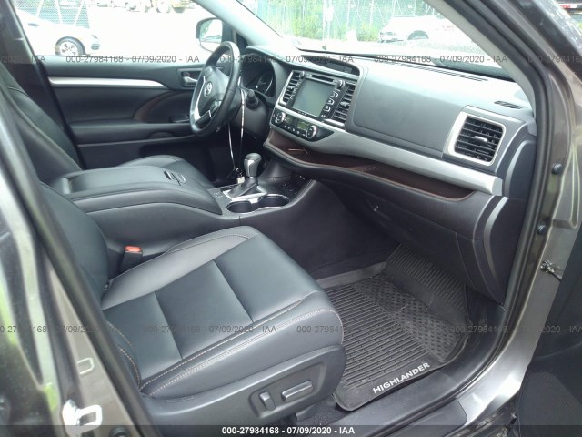 Photo 4 VIN: 5TDJZRFH5KS991689 - TOYOTA HIGHLANDER 