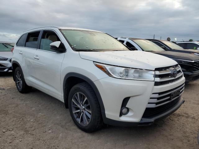 Photo 3 VIN: 5TDJZRFH6HS368820 - TOYOTA HIGHLANDER 