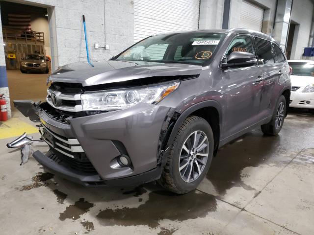 Photo 1 VIN: 5TDJZRFH6HS446996 - TOYOTA HIGHLANDER 