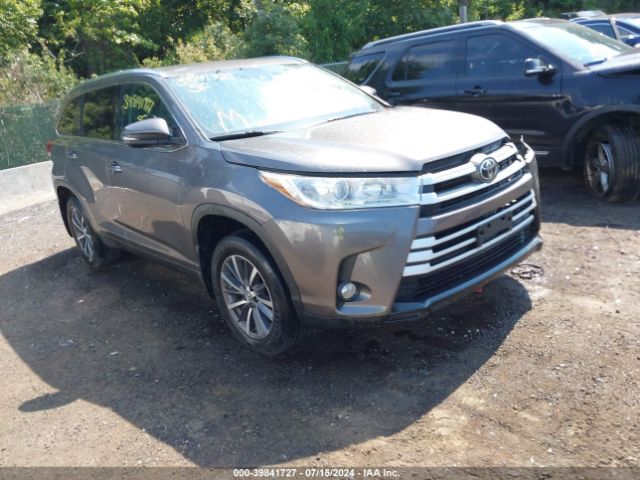 Photo 0 VIN: 5TDJZRFH6HS515329 - TOYOTA HIGHLANDER 