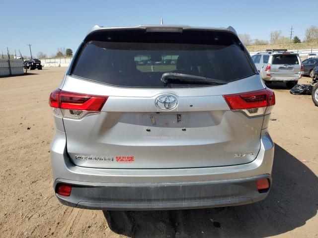 Photo 5 VIN: 5TDJZRFH6JS492320 - TOYOTA HIGHLANDER 