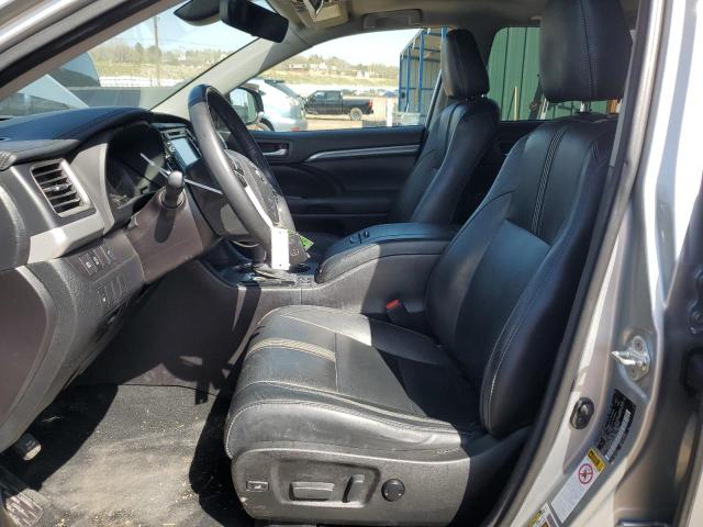 Photo 6 VIN: 5TDJZRFH6JS492320 - TOYOTA HIGHLANDER 