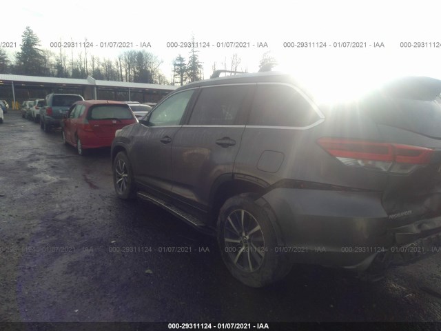 Photo 2 VIN: 5TDJZRFH6JS526384 - TOYOTA HIGHLANDER 