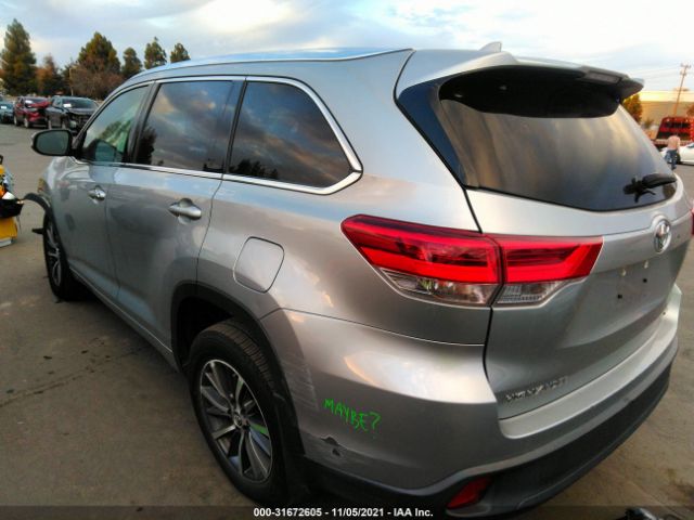 Photo 2 VIN: 5TDJZRFH6JS537532 - TOYOTA HIGHLANDER 