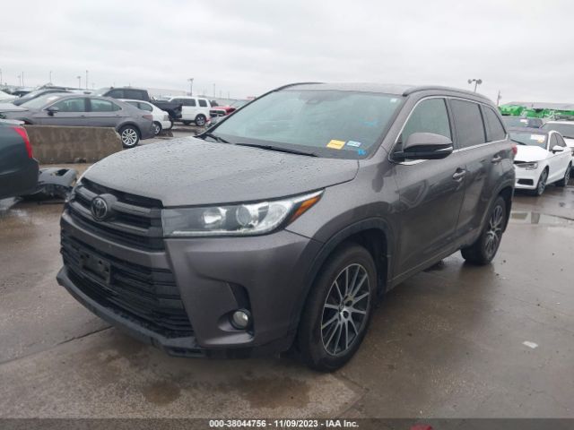 Photo 1 VIN: 5TDJZRFH6JS549518 - TOYOTA HIGHLANDER 