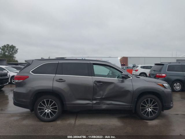 Photo 5 VIN: 5TDJZRFH6JS549518 - TOYOTA HIGHLANDER 