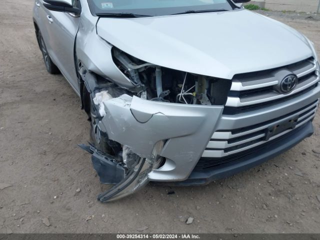 Photo 5 VIN: 5TDJZRFH6JS554332 - TOYOTA HIGHLANDER 