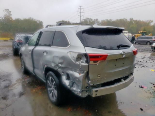 Photo 2 VIN: 5TDJZRFH6JS556856 - TOYOTA HIGHLANDER 