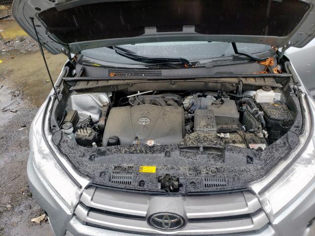 Photo 6 VIN: 5TDJZRFH6JS556856 - TOYOTA HIGHLANDER 