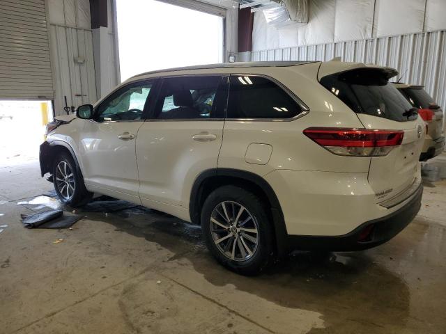 Photo 1 VIN: 5TDJZRFH6JS557411 - TOYOTA HIGHLANDER 