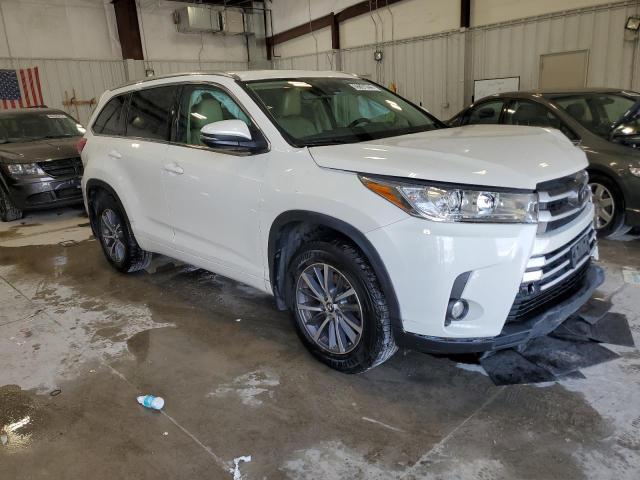 Photo 3 VIN: 5TDJZRFH6JS557411 - TOYOTA HIGHLANDER 