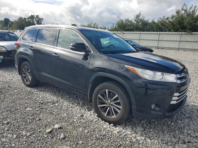 Photo 3 VIN: 5TDJZRFH6JS562432 - TOYOTA HIGHLANDER 