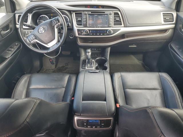 Photo 7 VIN: 5TDJZRFH6JS562432 - TOYOTA HIGHLANDER 