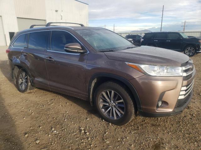 Photo 3 VIN: 5TDJZRFH6JS806192 - TOYOTA HIGHLANDER 