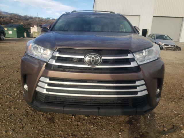 Photo 4 VIN: 5TDJZRFH6JS806192 - TOYOTA HIGHLANDER 